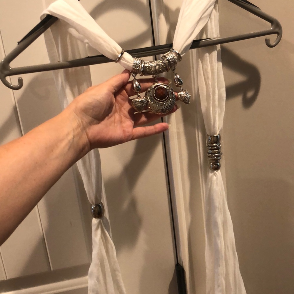 CLOSET CLOSING ! 2morrow Morning !Jeweled Scarfs